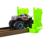 Monster Jam, Official Zombie Madness Playset Featuring Exclusive 1:64 Scale Die-Cast Zombie Monster Truck