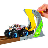 Monster Jam, Official Zombie Madness Playset Featuring Exclusive 1:64 Scale Die-Cast Zombie Monster Truck